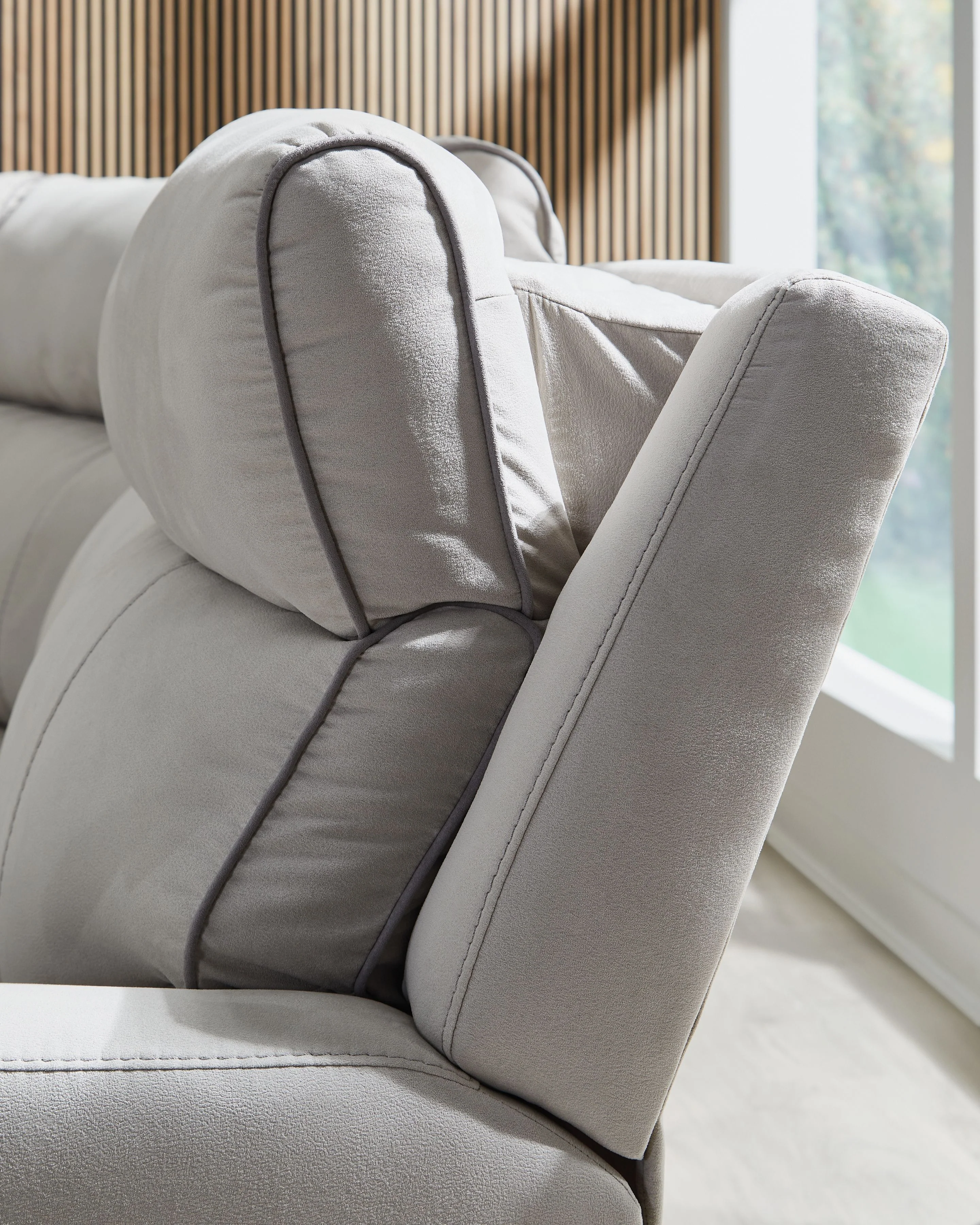 Social Pointe - Reclining Sectional - Image 24