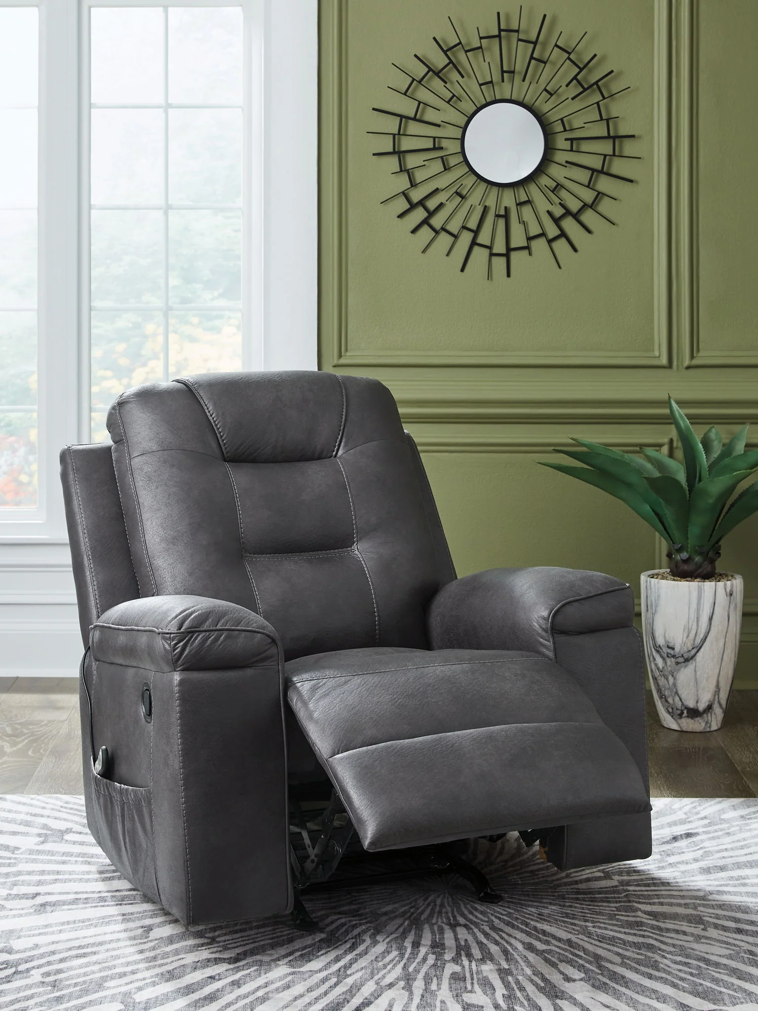 Stockworth - Rocker Recliner - Image 19