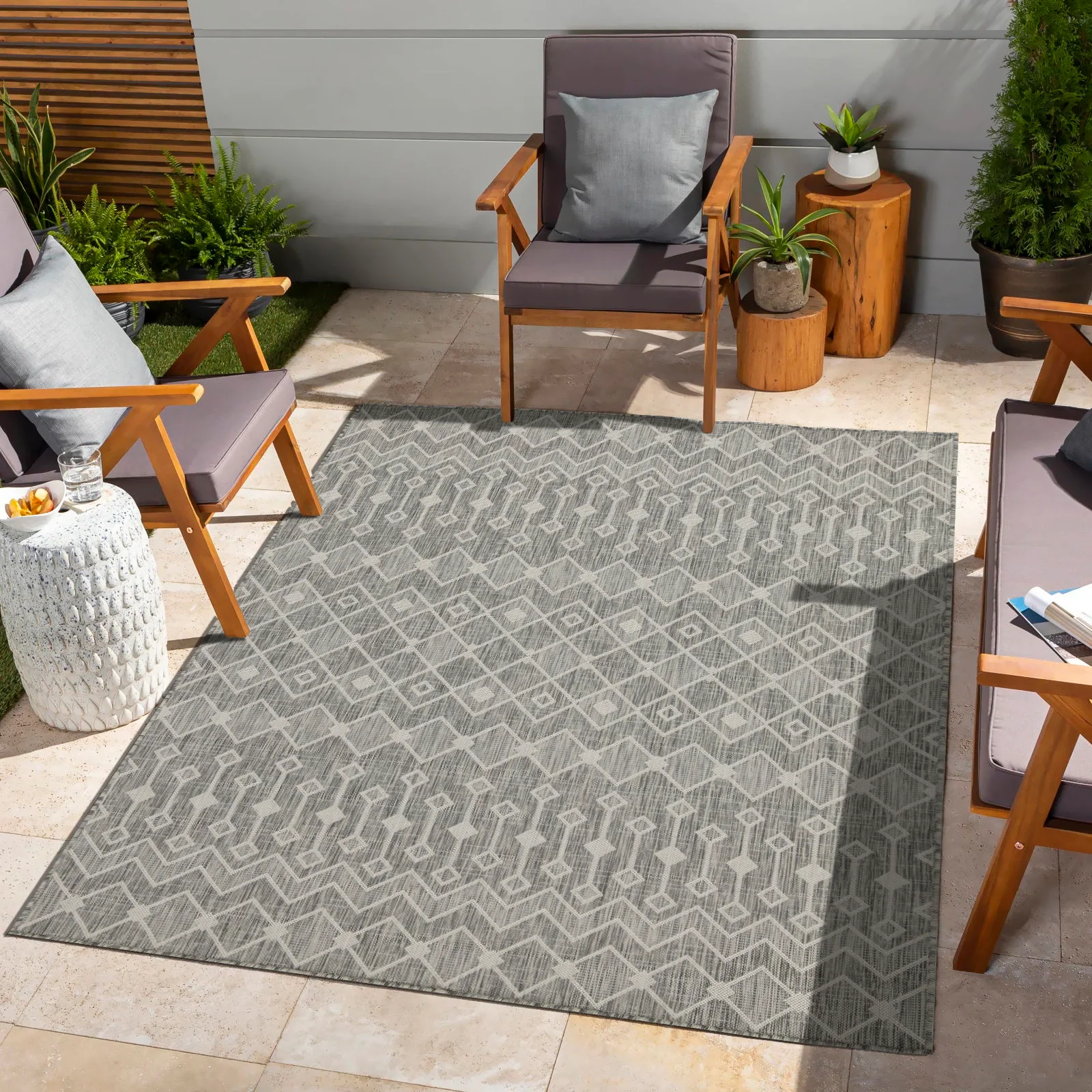 Sunshine - 5'3" X 7'3" Indoor & Outdoor Area Rug Polypropylene - Silver - Image 4