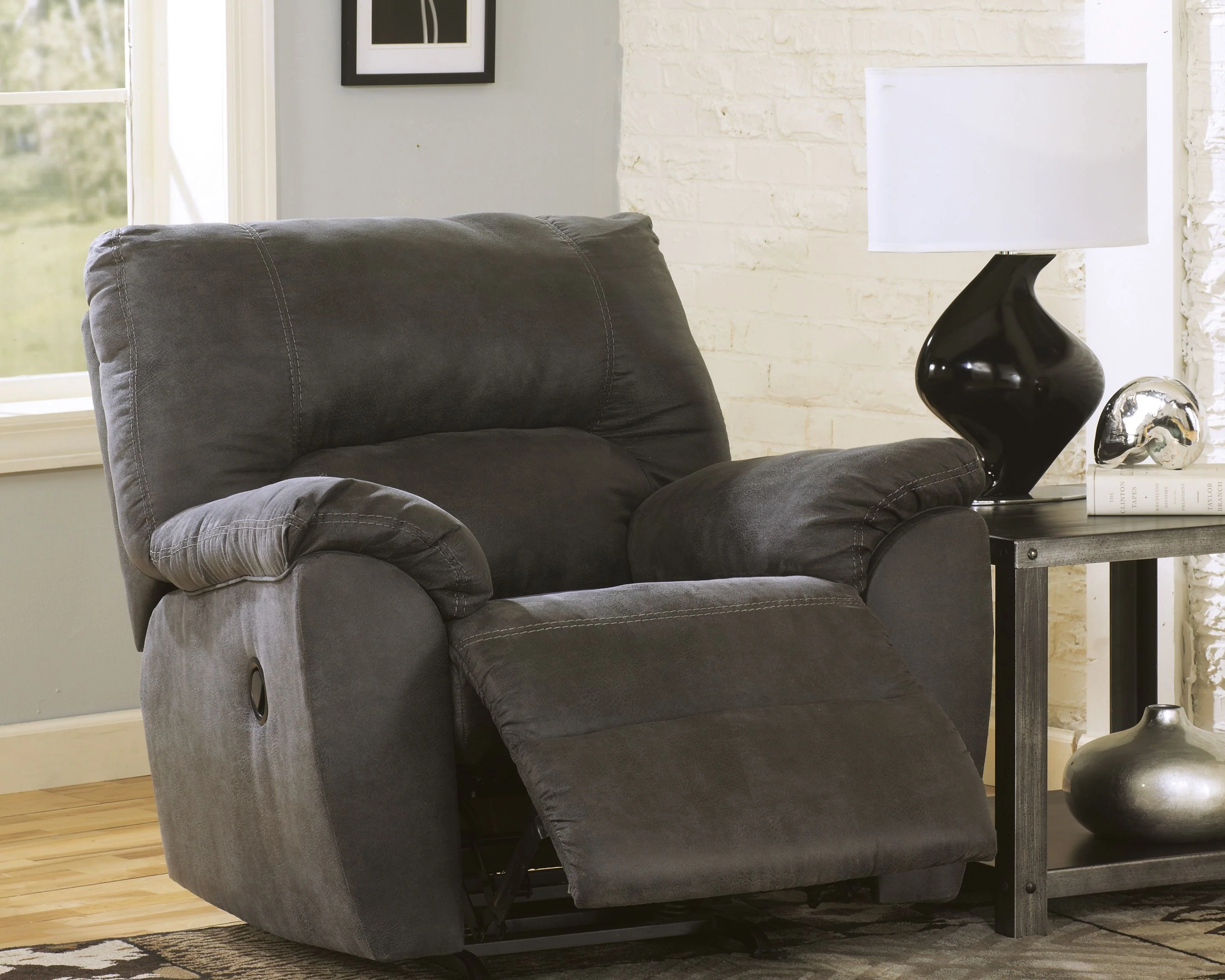 Tambo - Rocker Recliner - Image 11