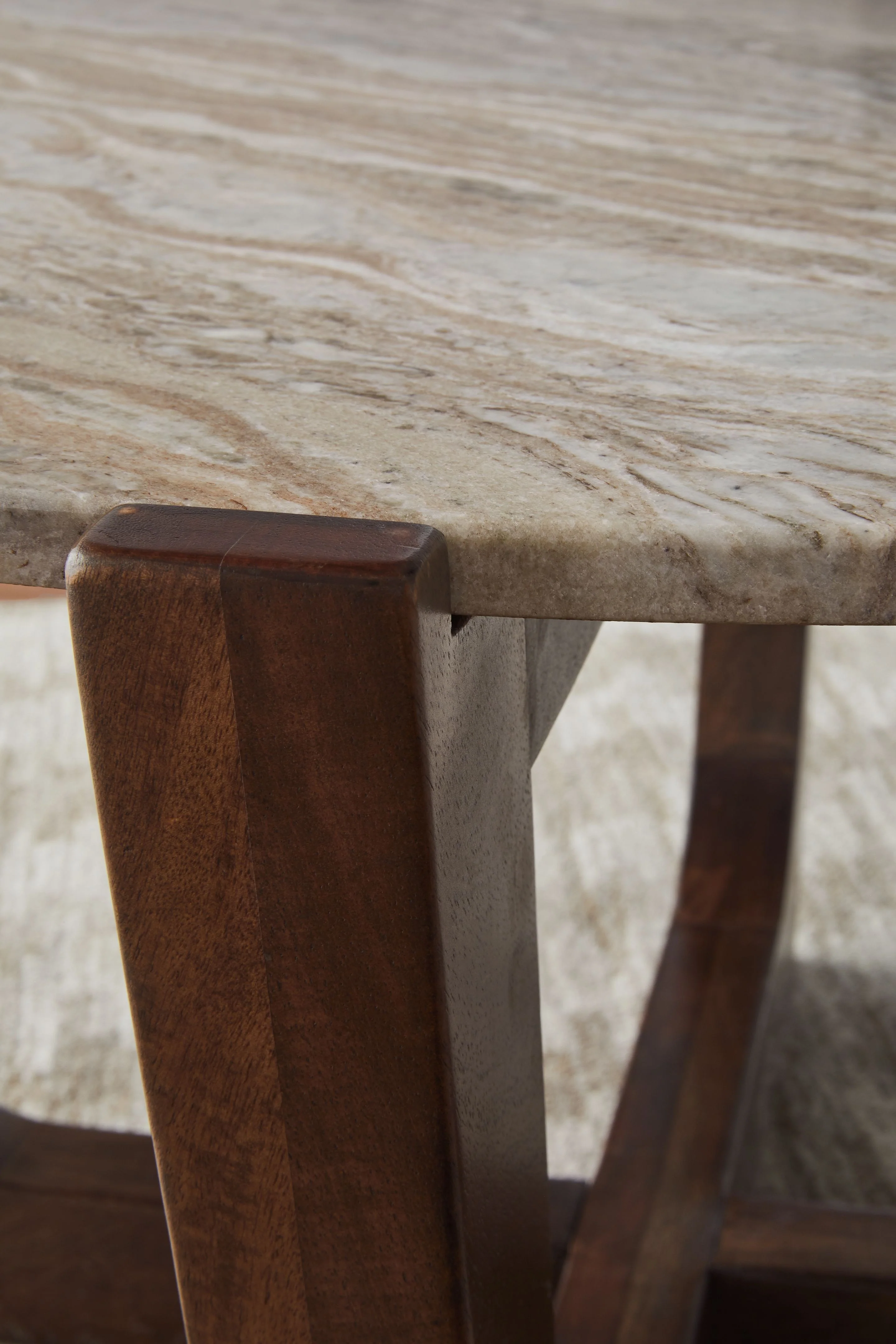 Tanidore - Round Cocktail Table - Warm Brown - Image 4