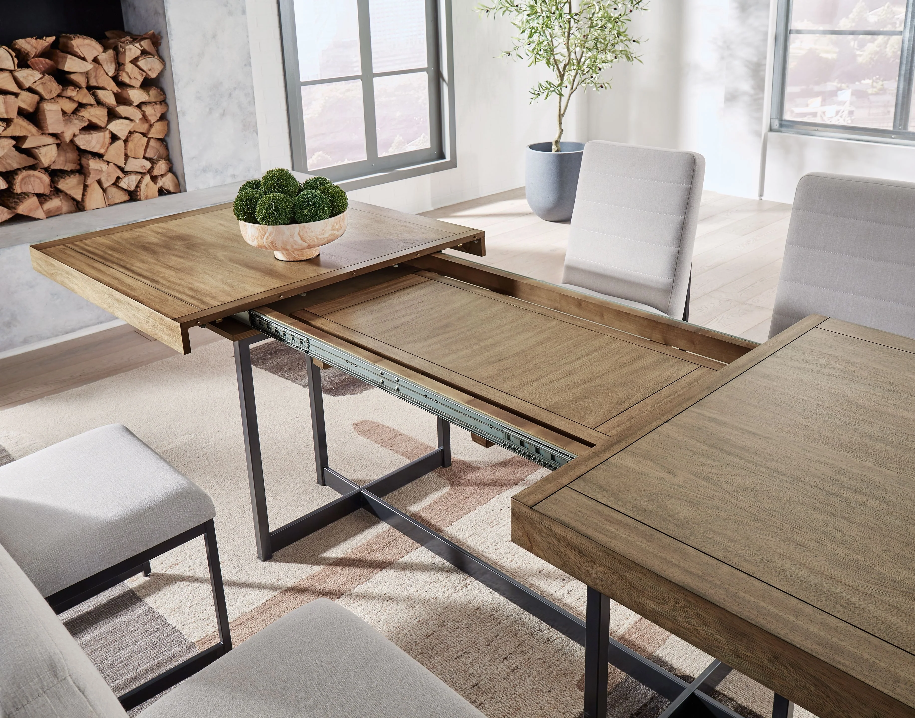 Tomtyn - Rectangular Dining Room Extension Table - Light Brown - Image 6