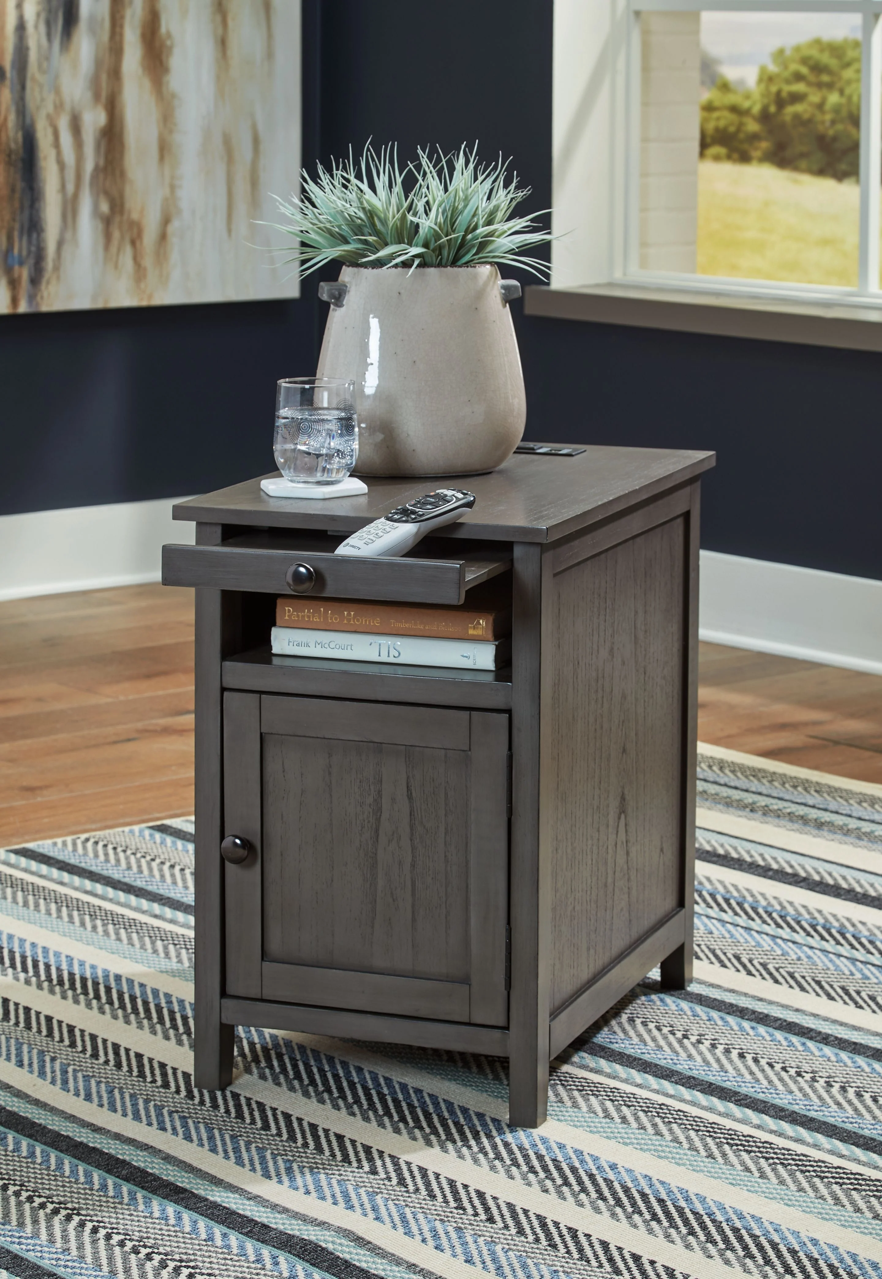 Treytown - Chair Side End Table - Image 13