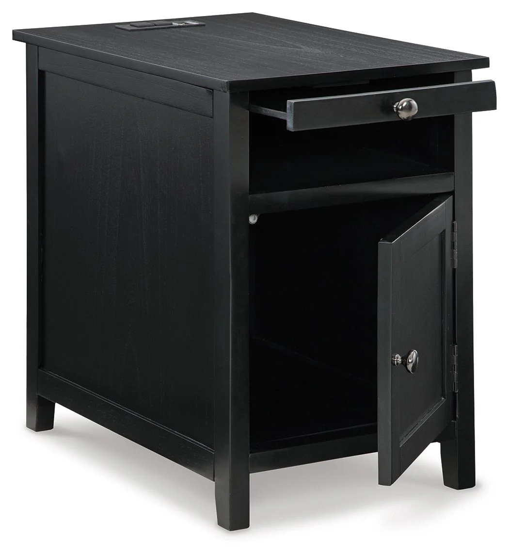 Treytown - Chair Side End Table - Image 6