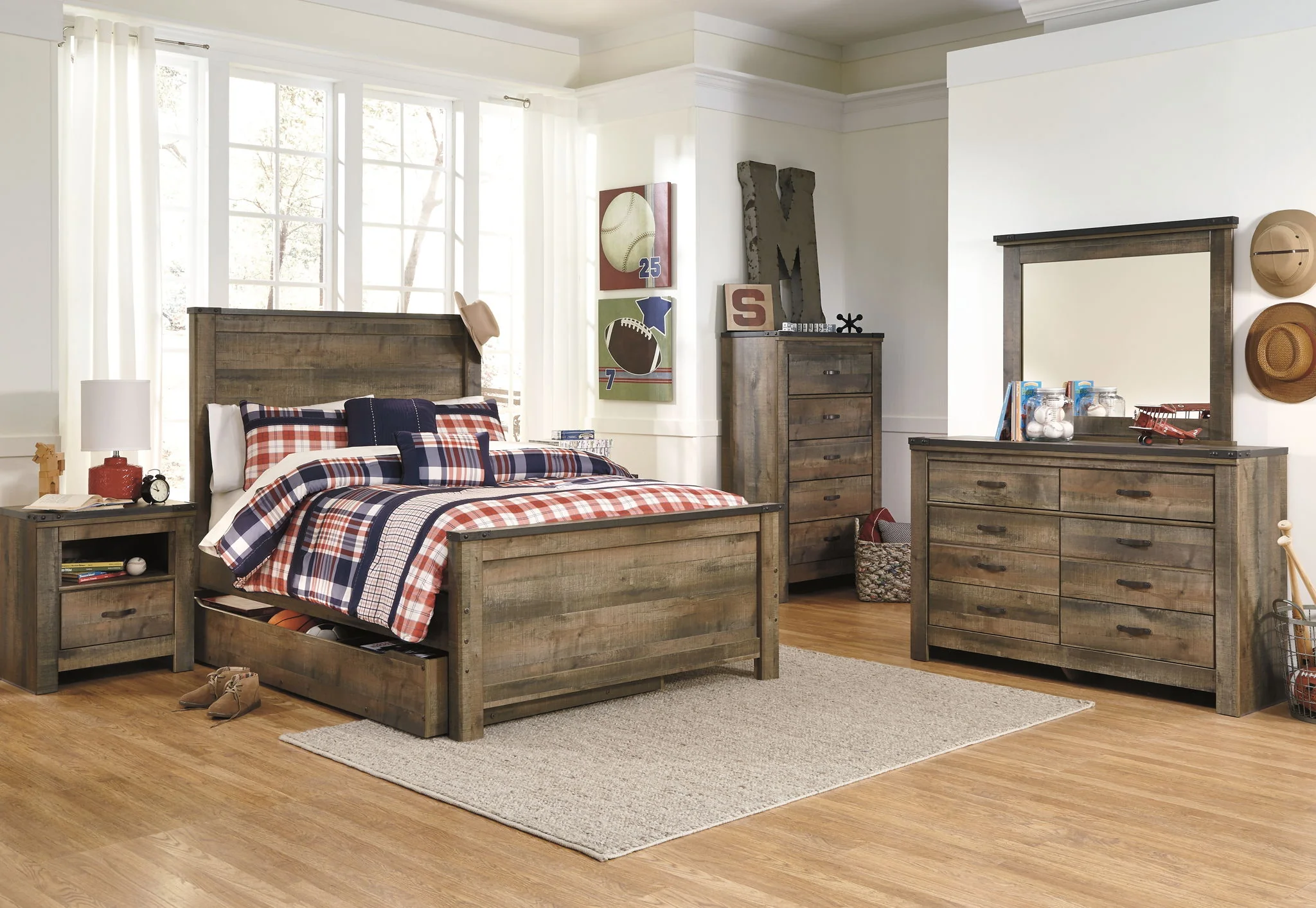 Trinell - Five Drawer Chest - Brown - Image 7