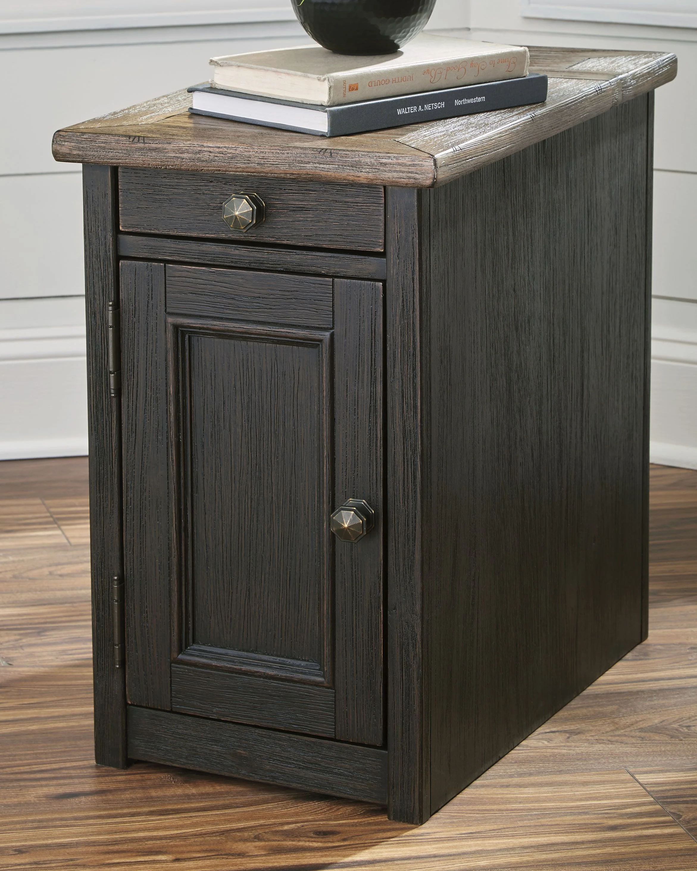 Tyler Creek - Chair Side End Table - Grayish Brown / Black - Image 13