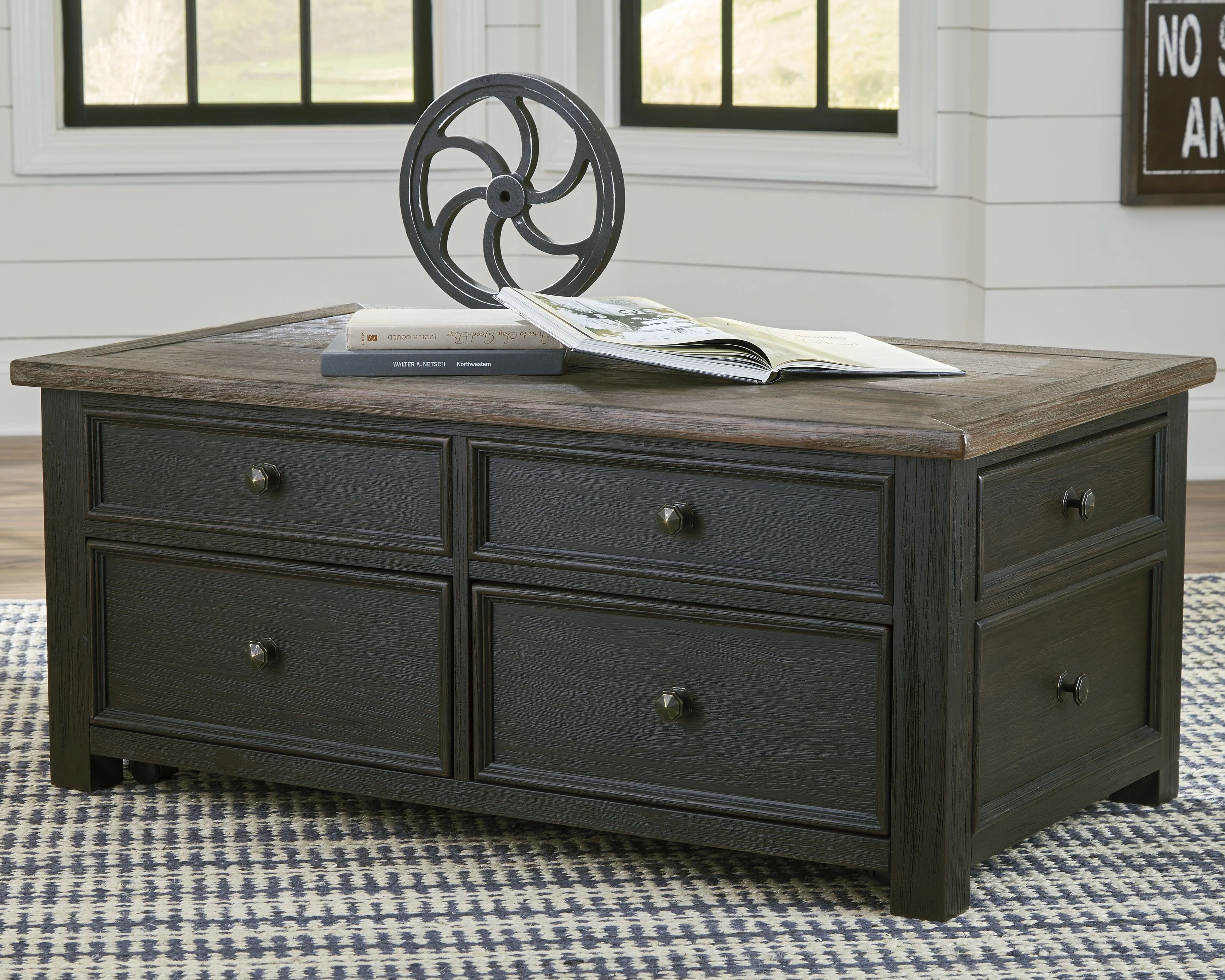 Tyler Creek - Lift Top Cocktail Table - Grayish Brown / Black - Image 4