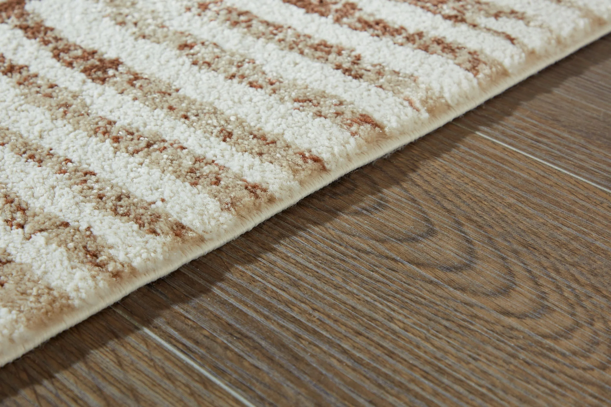 Uduak - Rug - Image 4