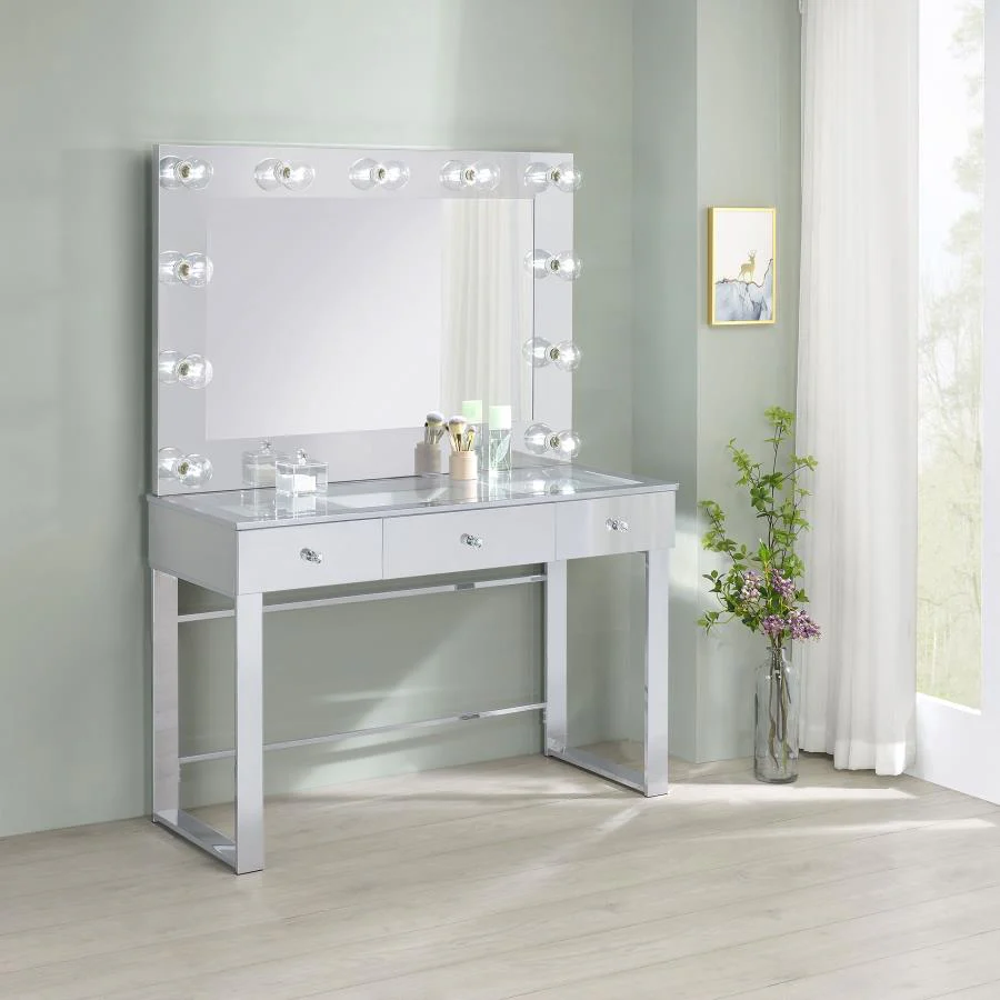 Umbridge - 3-Drawer Vanity Set With Lighting - Chrome And White - Image 2