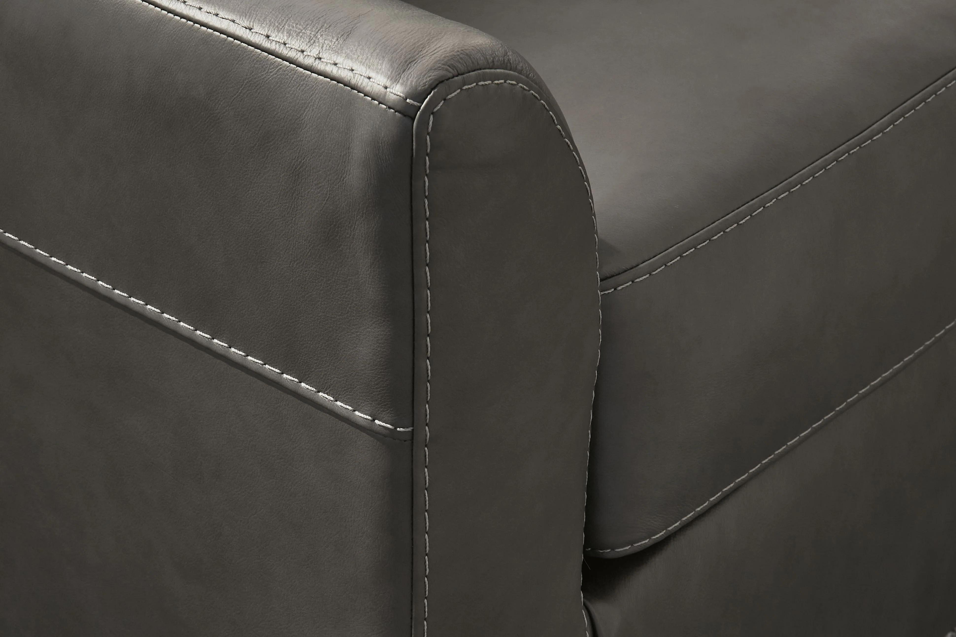 Valderno - 2-Piece Sectional With Raf Corner Chaise - Fog - Image 6