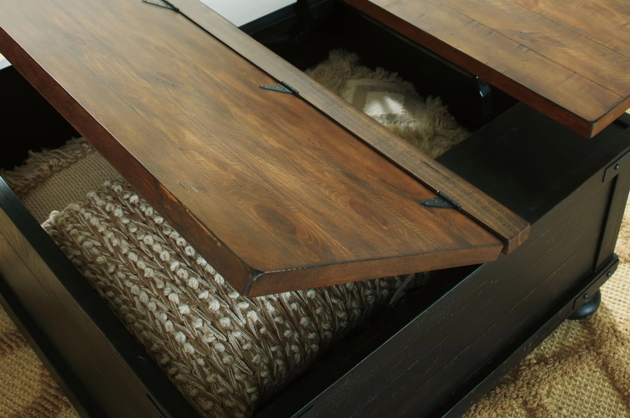 Valebeck - Lift Top Cocktail Table - Black / Brown - Image 4