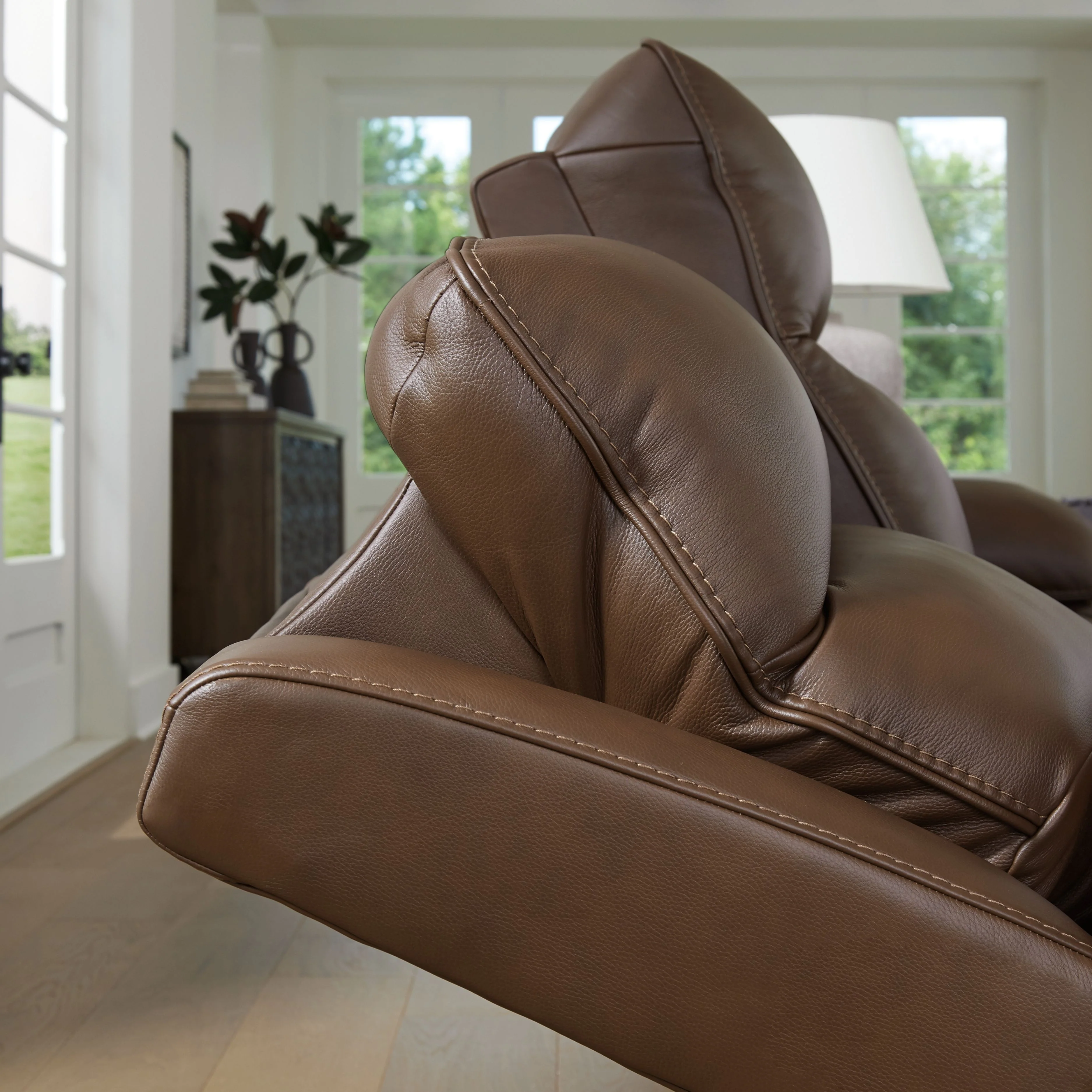 Vonryan - Power Reclining Loveseat With Console / Adj Headrest - Tobacco - Image 2