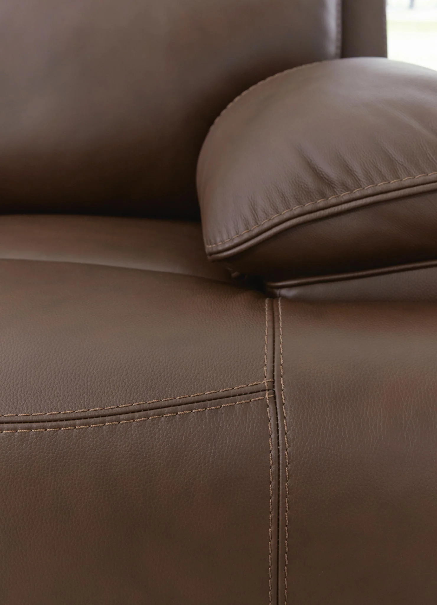 Vonryan - Power Reclining Sofa With Adj Headrest - Tobacco - Image 9