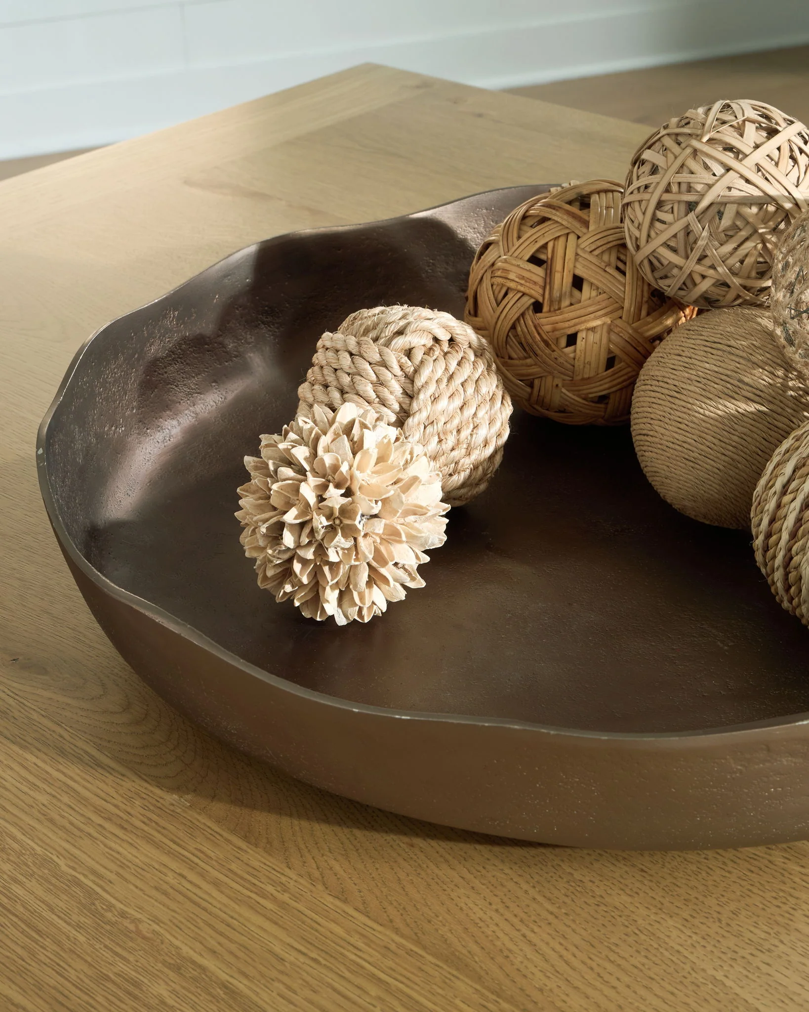Wallmen - Tray - Champagne Gold Finish - Image 5