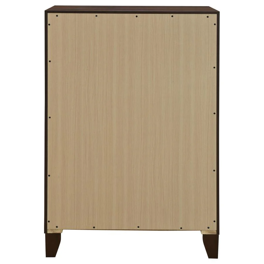 Welsley - 4-Drawer Chest Of Drawers - Walnut - Image 7