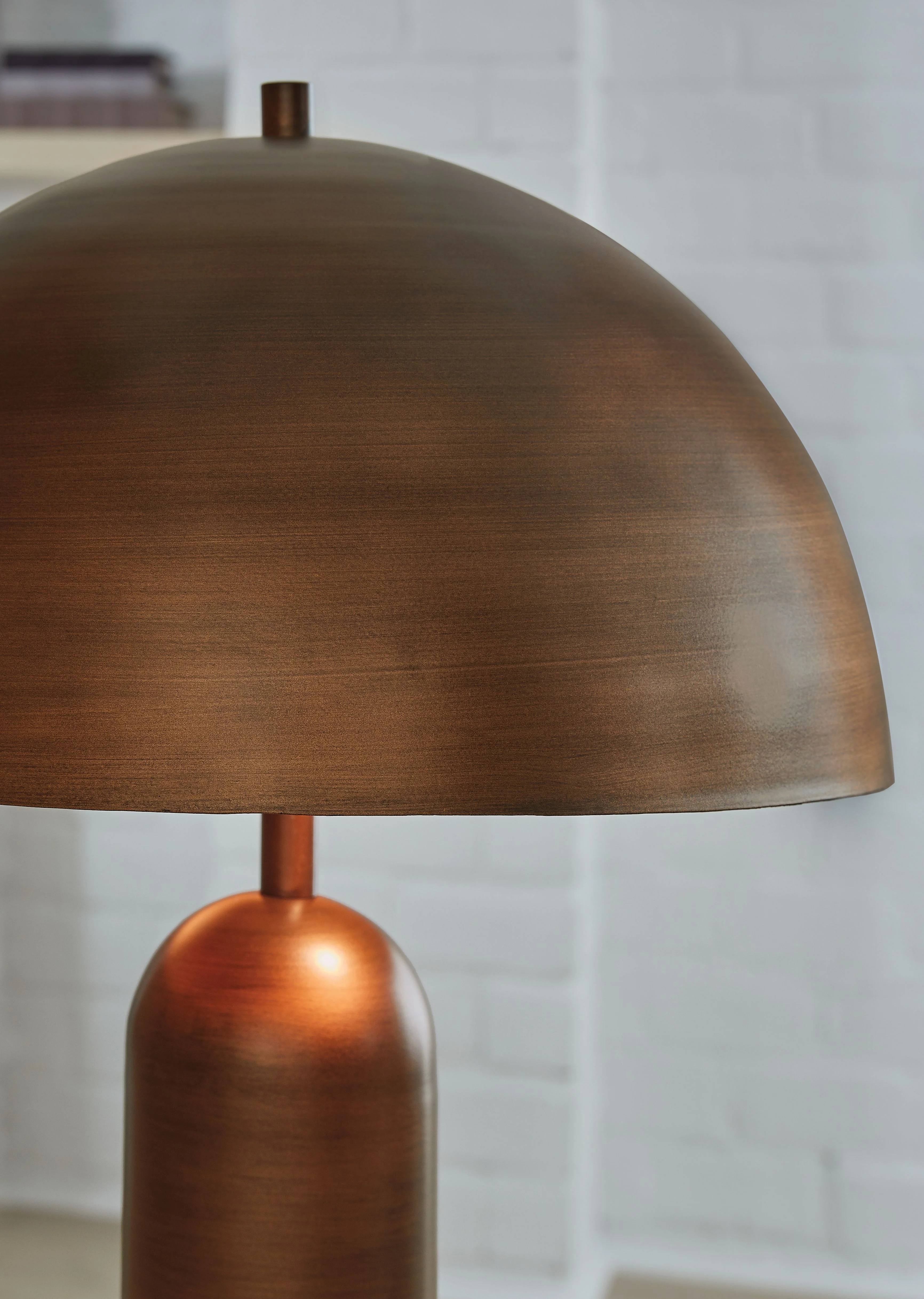 Wendfield - Metal Lamp - Image 15
