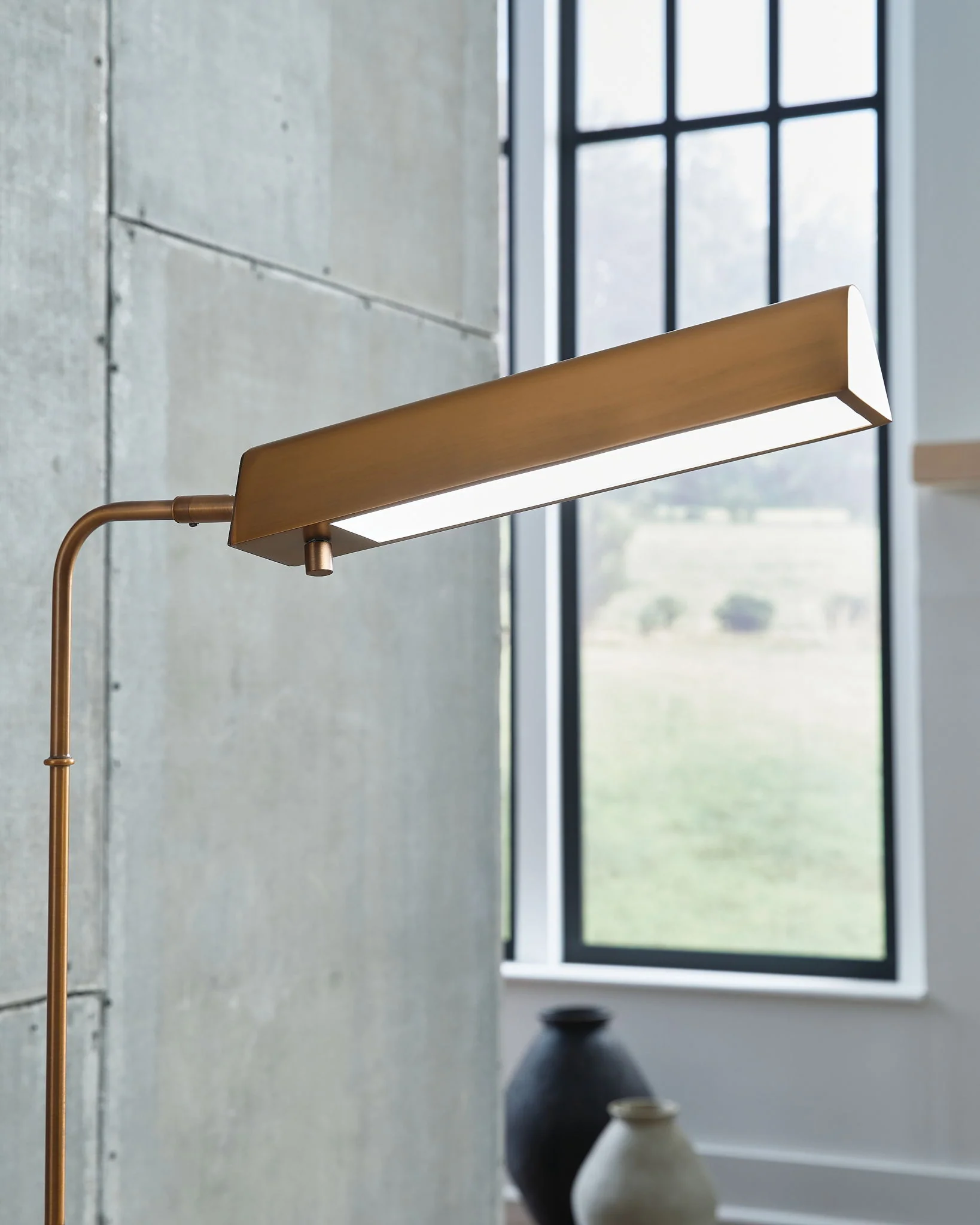 Yafe - Metal Lamp - Image 11