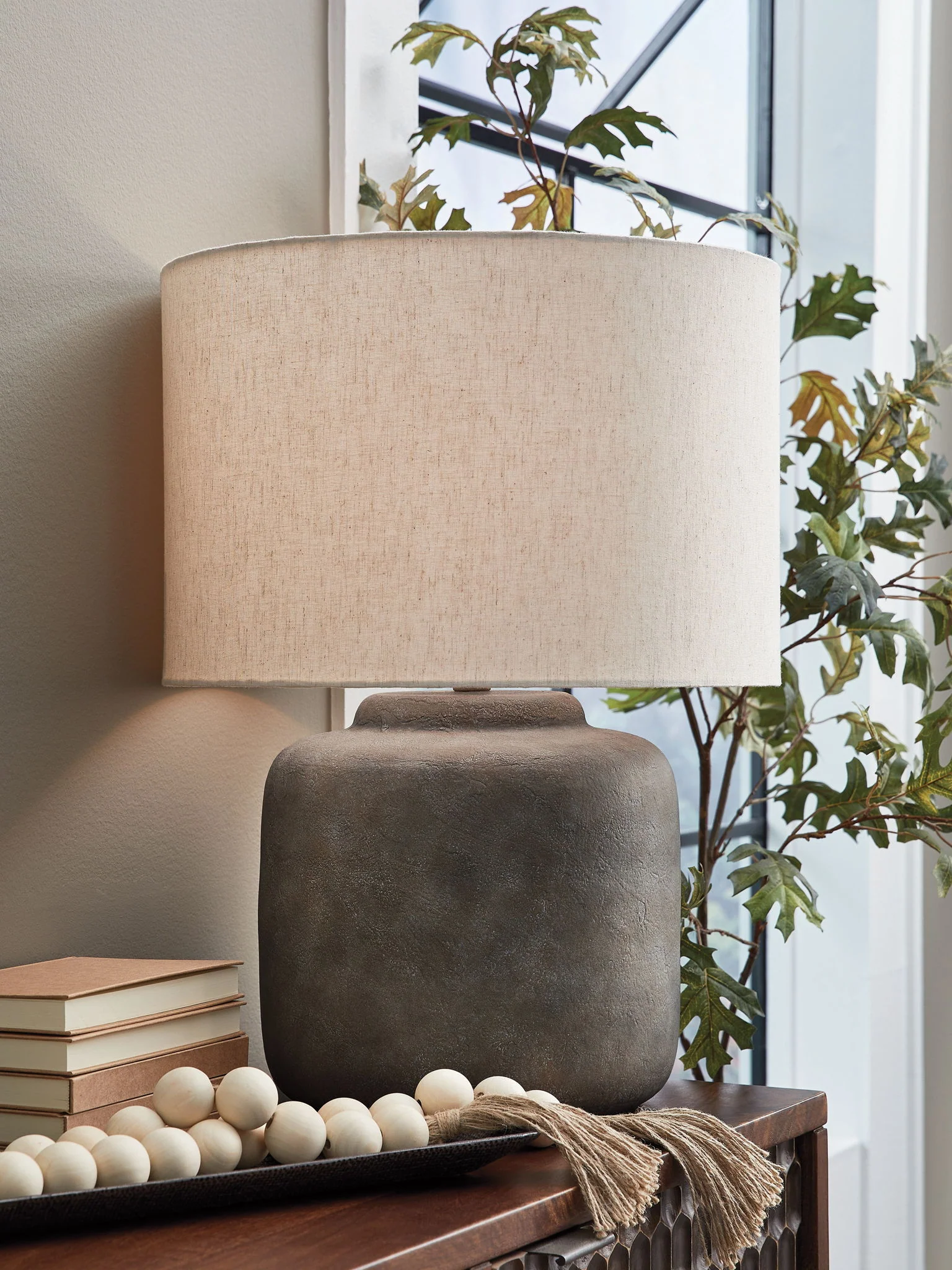 Zandophen - Metal Table Lamp - Antique Gray - Image 4