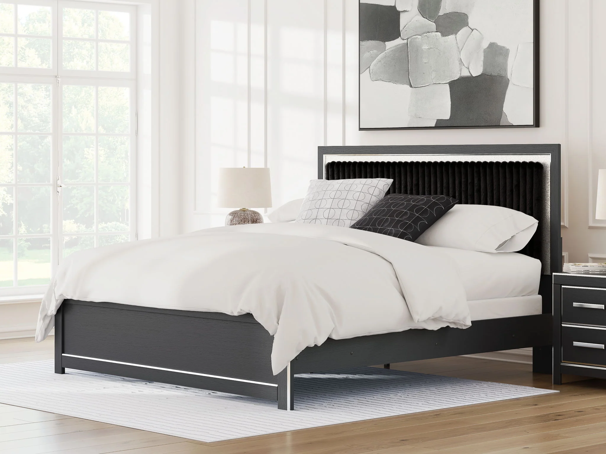 Zuraleus - Upholstered Panel Bed - Image 5